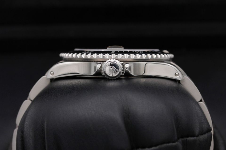 Rolex Submariner 16610 Image 3